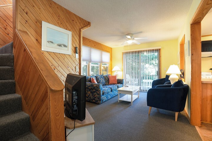 Ocracoke Harbor Inn