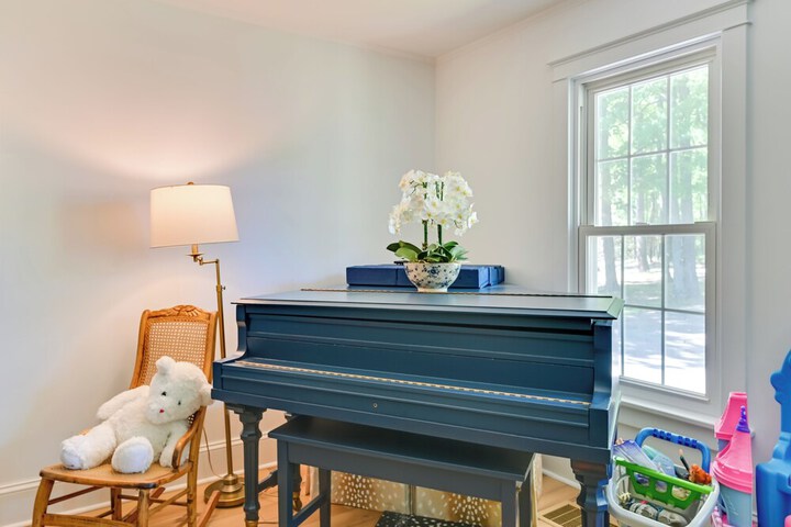 Finger Lakes Vacation Rental w / Hot Tub & Pool