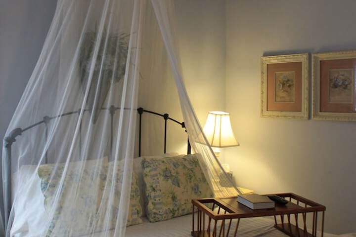 Room 10 of 45