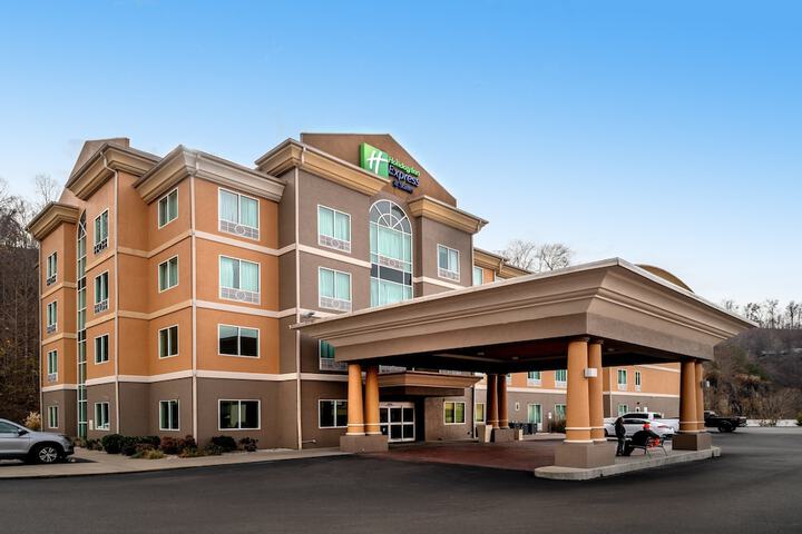 Hotel 7 of 49