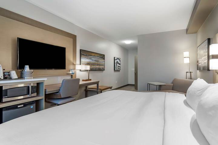 Room 13 of 44