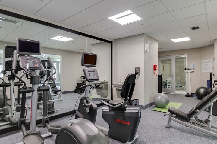 Holiday Inn Express Hotel & Suites St. Cloud by IHG