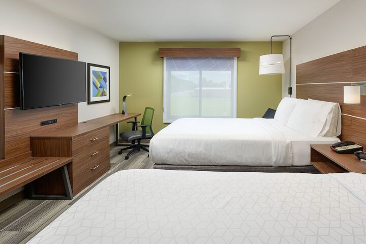 Holiday Inn Express Hotel & Suites Tullahoma by IHG