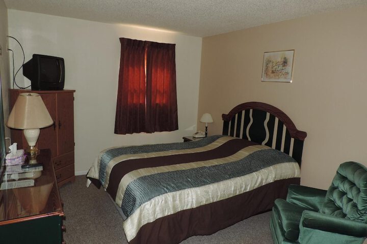 Hunters Lodge Motel