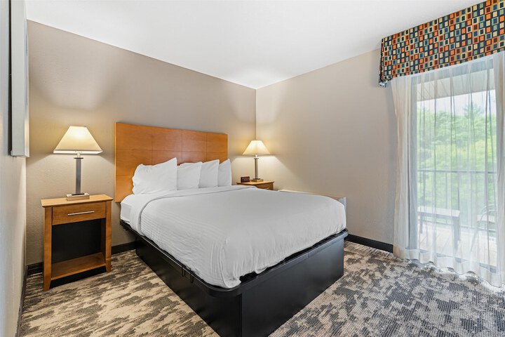 Best Western Ambassador Inn & Suites