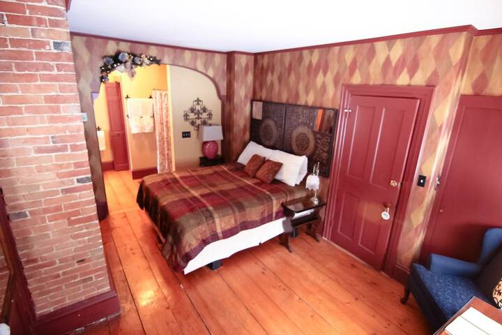 Room 25 of 46
