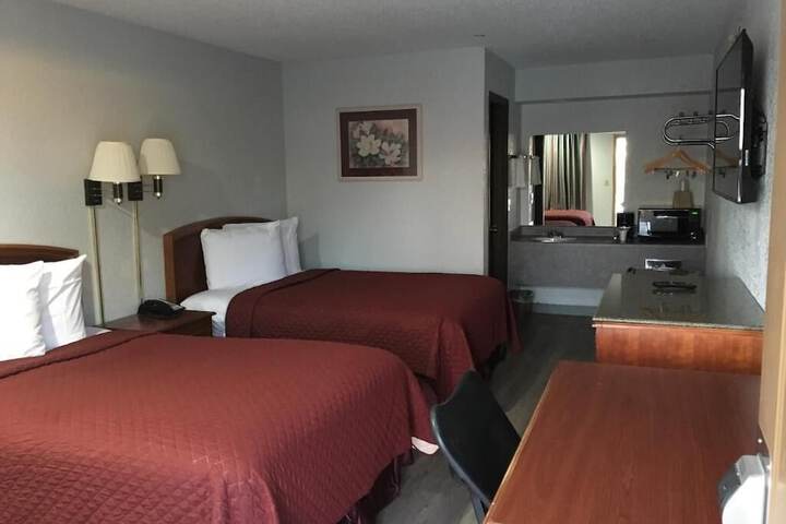 Room 7 of 27
