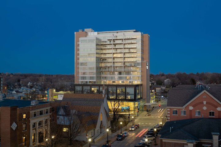Hotel 8 of 52