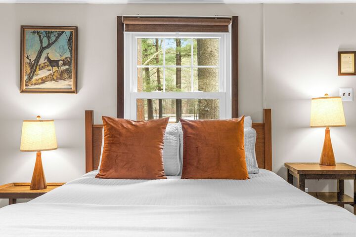 Phoenicia Lodge