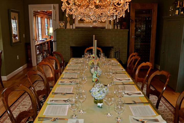 Dining 60 of 71