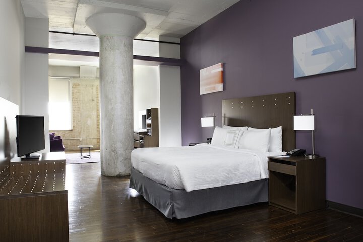 Room 14 of 24