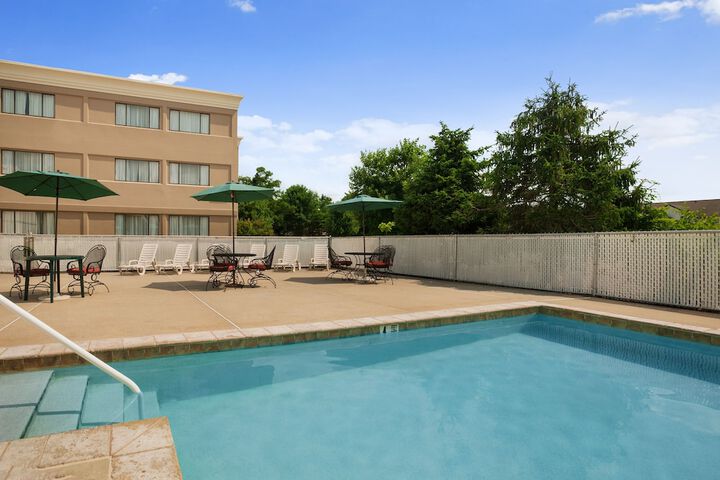 Ramada by Wyndham Toms River