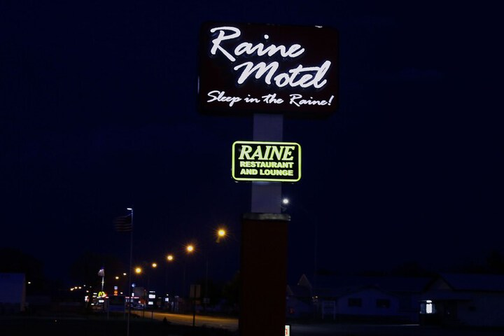 Raine Motel