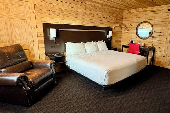 Americas Best Value Inn Wall