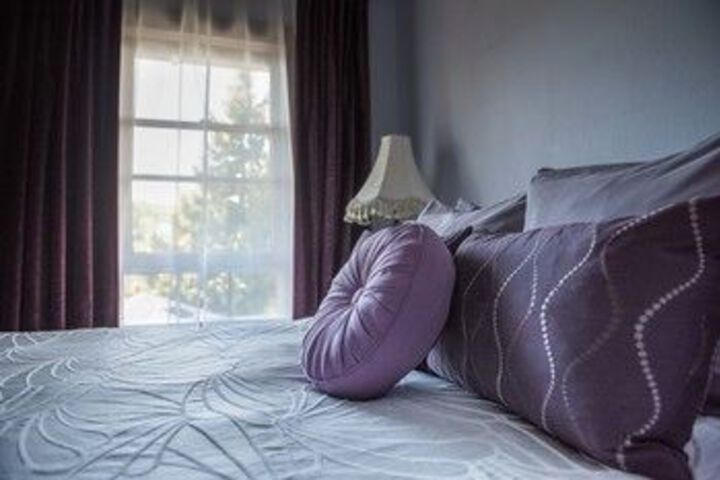 Oak Bay Guest House Bed & Breakfast