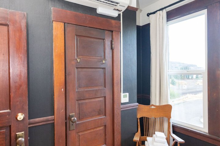 Room 36 of 48