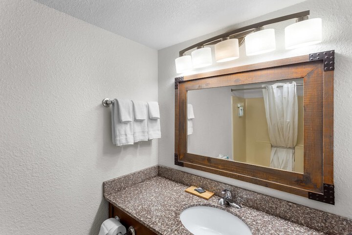 Country Inn & Suites by Radisson Beckley, WV