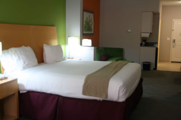 Holiday Inn Express Hotel & Suites Clute - Lake Jackson by IHG