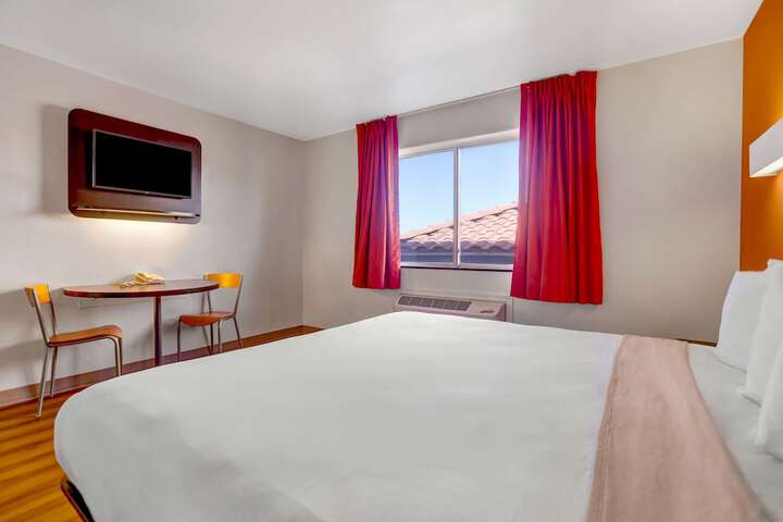 Room 34 of 46