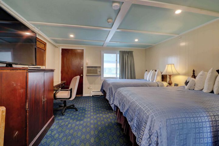 Room 119 of 317