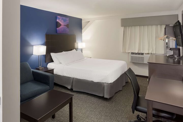 Room 9 of 29