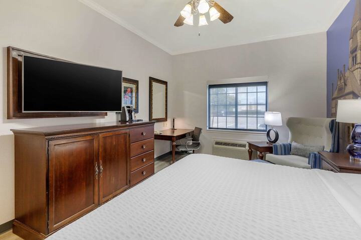 Room 14 of 55