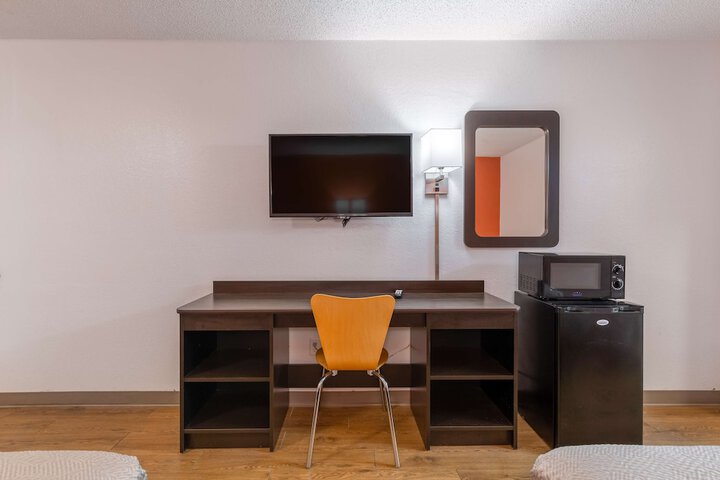 Motel 6 Bryan TX - University Area