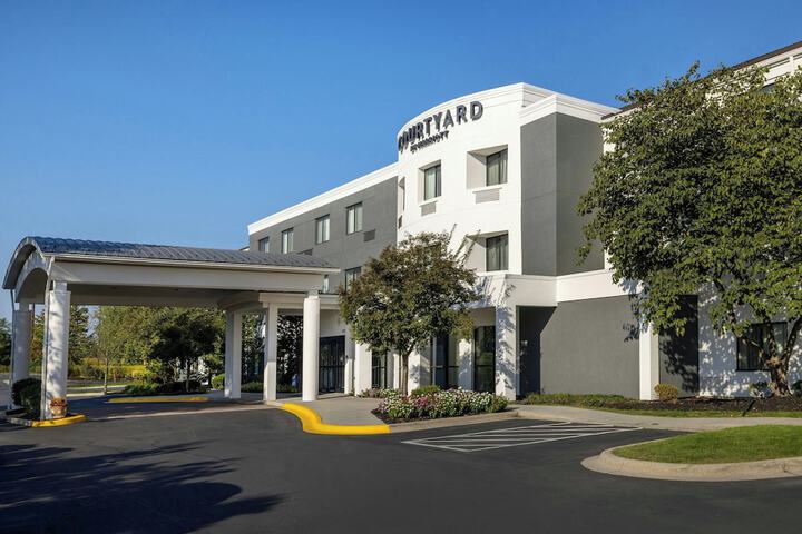 Courtyard by Marriott Harrisburg West / Mechanicsburg