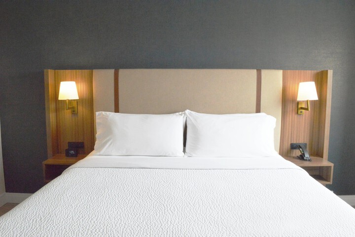 Holiday Inn & Suites Winnipeg Downtown by IHG