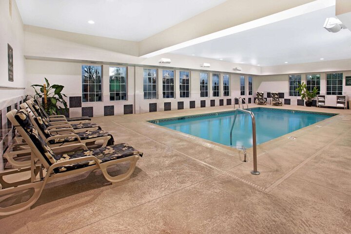 Pool 7 of 28