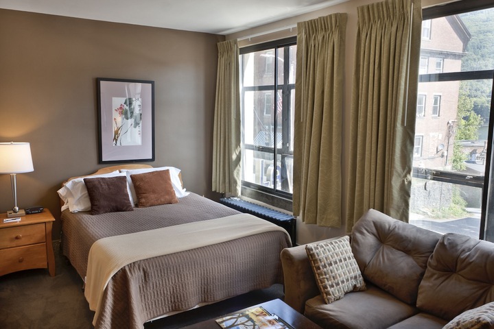 Room 48 of 85