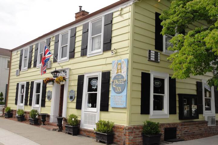 The Olde Angel Inn