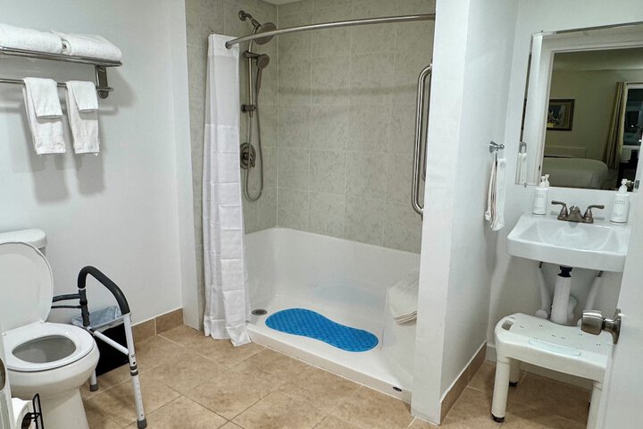Heritage Hotel Quincy