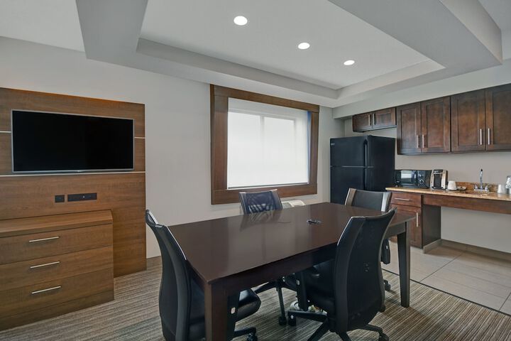 Room 8 of 46