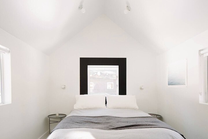 Room 92 of 129