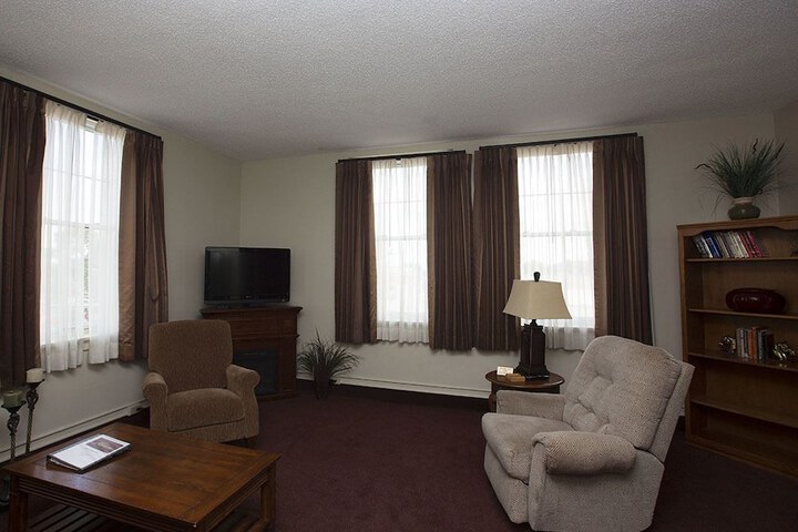 Room 19 of 28