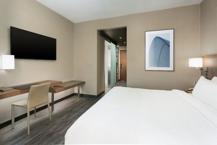 Room 35 of 86