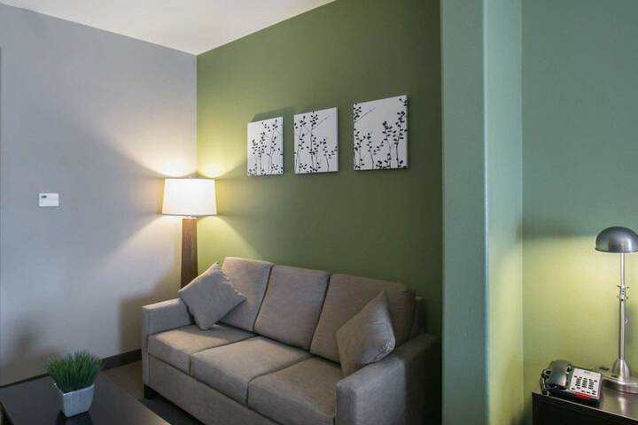 Room 11 of 26