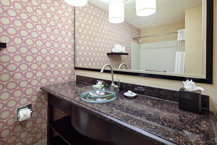 Room 16 of 23