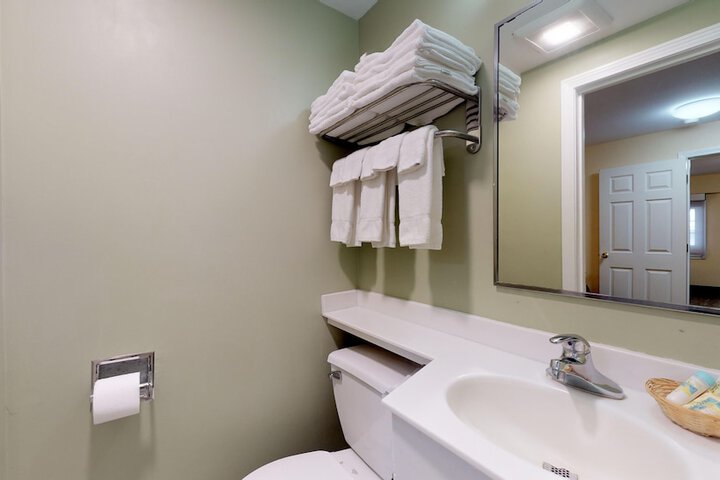 Room 14 of 33