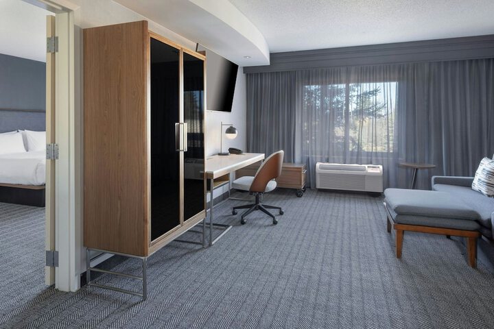 Courtyard by Marriott Hanover Lebanon