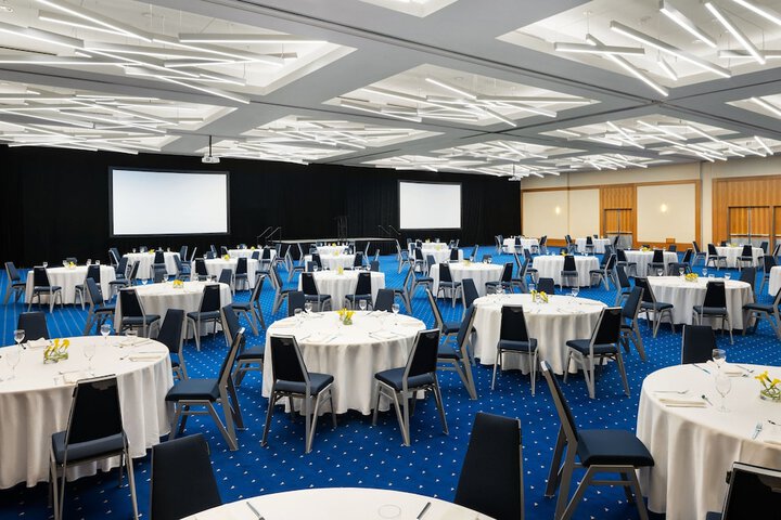 Sheraton Vancouver Wall Centre