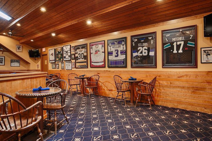 Best Western Plus Windjammer Inn & Conference Center