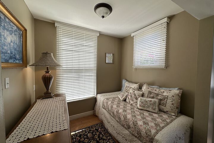Room 44 of 54