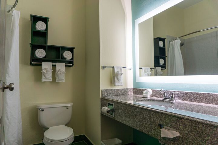 Room 8 of 20