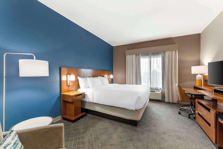 Room 34 of 53