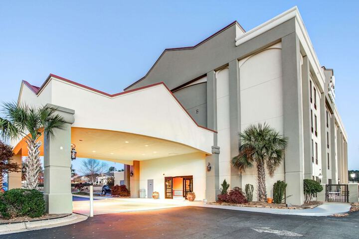 Hotel 9 of 73