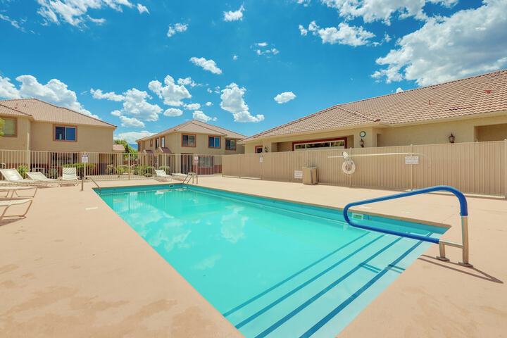 Mesquite Vacation Rental Condo w / Resort Amenities