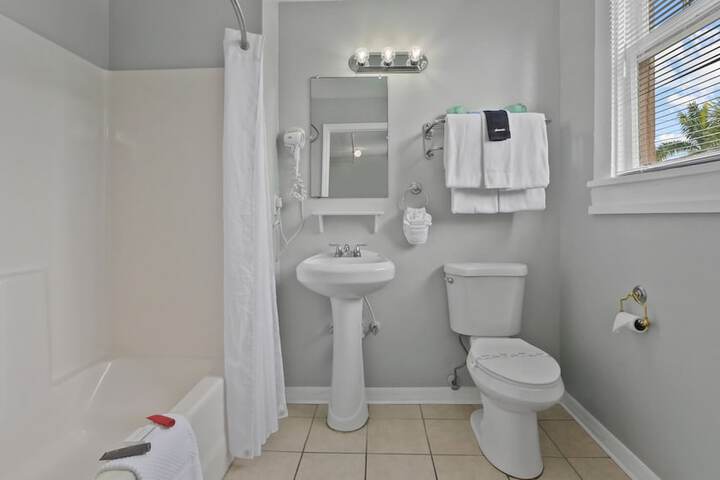 Room 41 of 149