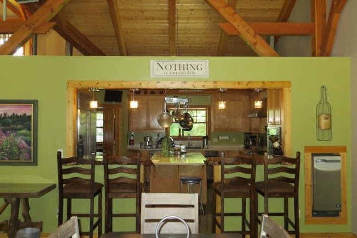 BLACK BEAR INN